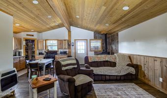5500 Gold Ridge Rd, Calder, ID 83808