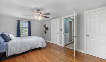 138 Homecrest Ave, North Smithfield, RI 02896