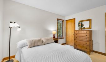 31 Wildwood Dr, Columbia, CT 06237