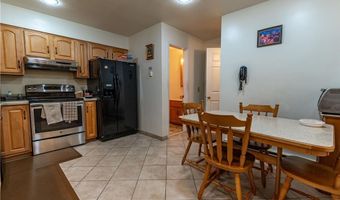 2442 Lisa Ln, Allentown, PA 18104
