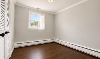 2512 N KENILWORTH St, Arlington, VA 22207