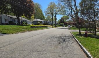 44 Linwood Ave, Andover, NJ 07801