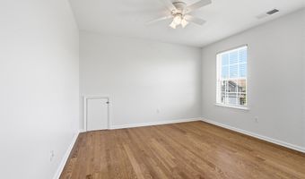 5 Adrift Ave, Barnegat, NJ 08005