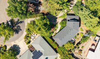 1011 Canyon Park Dr, Ashland, OR 97520