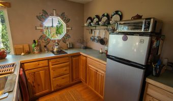 44 Kirkland Rd, Arenas Valley, NM 88061