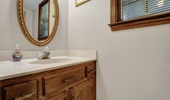 2407 LACOSTA Dr, Bartlett, TN 38134