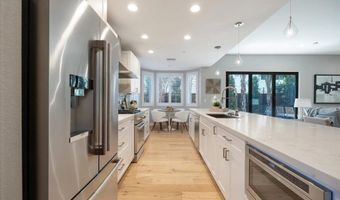 261 Chinquapin Ave, Carlsbad, CA 92008