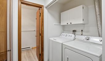 565 Clark Ave APT 17, Bristol, CT 06010