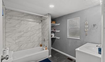 2611 NE Ingram St, Avondale, MO 64117