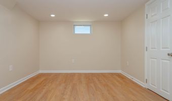 708 WEBB St, Aberdeen, MD 21001