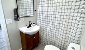 318 W 10th St, Bicknell, IN 47512