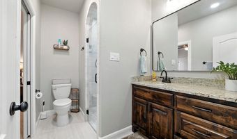 150 Ellis Spring Dr, Weatherford, TX 76085