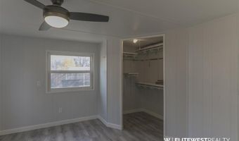 23 3rd Ave W, Deaver, WY 82421