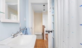 59 Mount Hope Ave, Jamestown, RI 02835