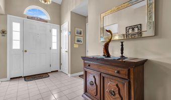 18 Peaksail Dr, Bayville, NJ 08721