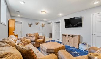 3673 Stewart Farm Rd, Wamego, KS 66547