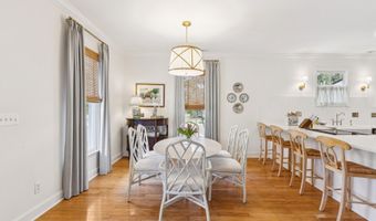 1711 Duke St, Beaufort, SC 29902