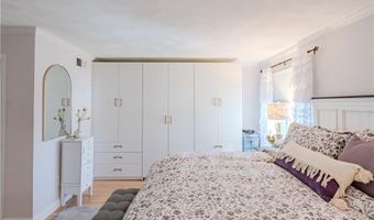 62 Nipmuc Trl C, North Providence, RI 02904