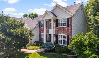 268 Magnolia Trace Dr, Ballwin, MO 63021