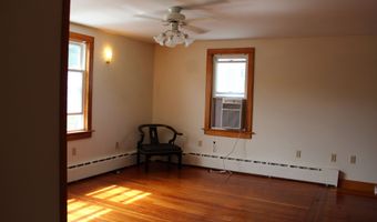 126 Chestnut St, Branford, CT 06405