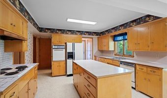 3430 Glenarden Rd, Arden Hills, MN 55112