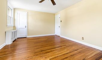 2008 PARKVIEW Ave, Abington, PA 19001