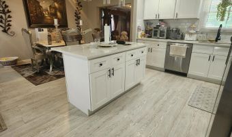 309 Oakland Ave, Bellmawr, NJ 08031