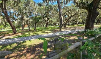 1403 Newcastle St, Beaufort, SC 29902