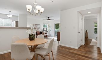 9744 Bexley Station Dr 8F, Affton, MO 63123