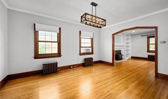 68 Bondcroft Dr, Amherst, NY 14226