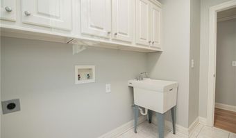 4012 Erin Dr, Alpharetta, GA 30022