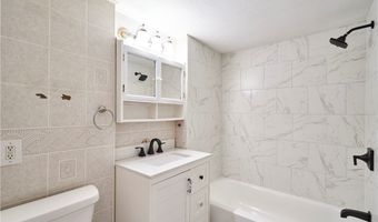 1001 Dayton St, Akron, OH 44310