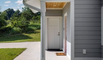 15241 Maxey Rd, Arcadia, MI 49613