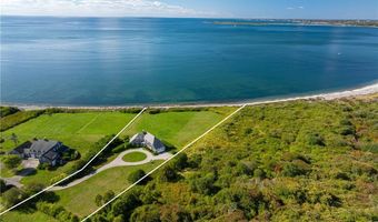 8 Taylor's Ln N, Little Compton, RI 02837