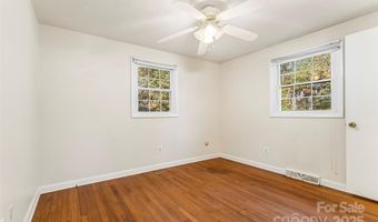 14 Morgan Blvd, Asheville, NC 28704