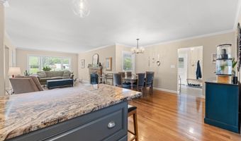 1319 Glamorgan St, Alliance, OH 44601