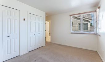 128 Ponds View Dr, Ann Arbor, MI 48103