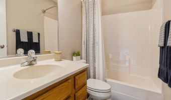 2932 SW Meadow Ridge Dr, Ankeny, IA 50023