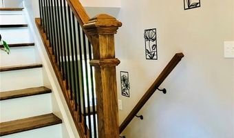 361 Messina Dr, Ballwin, MO 63021
