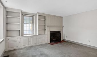 3 HIDDEN Ln, Abington, PA 19001