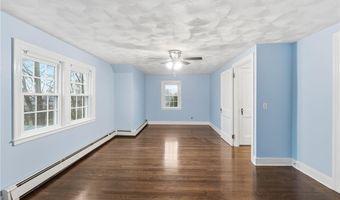 252 S Main St, Coventry, RI 02816