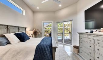 706 Manns Harbor Dr, Apollo Beach, FL 33572