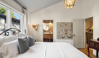 2566 S Clayton St, Denver, CO 80210