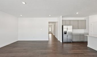 8094 Wesleyan Dr, Avon, IN 46123