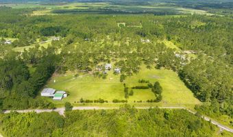 634 Alapaha River Dr, Alapaha, GA 31622
