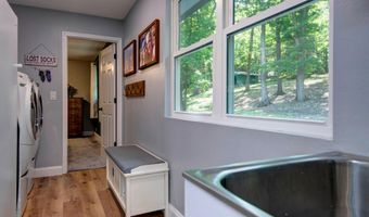 9641 State Highway 39, Aurora, MO 65605