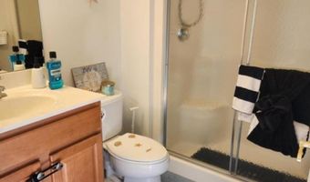 20 6th St, Barnegat, NJ 08005