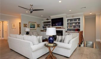 283 Broadway Ave, Newport, RI 02840