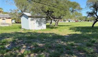 147 N 8th St, Aransas Pass, TX 78336