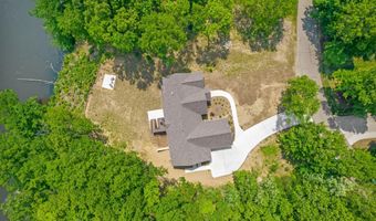 1663 Fairview Dr, Allegan, MI 49010